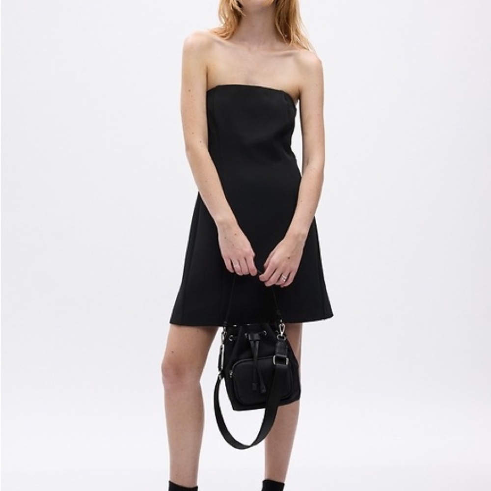 GAP Black Strapless Mini Dress NWOT